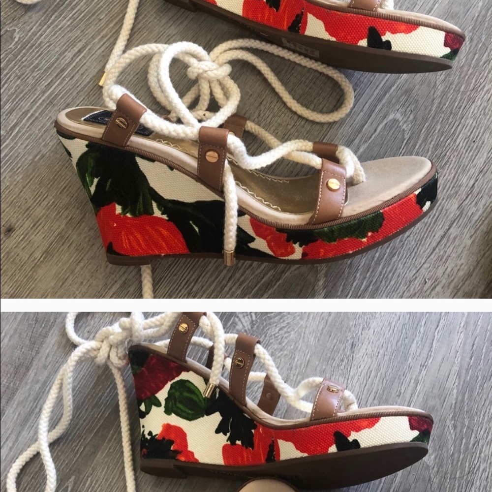 Sperry sandals